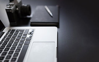 抖音网红【樂莓子乐】开档黑丝大秀，昔日御姐转型走萝莉风 狂抠骚穴撩拨金主，福利视频曝光流出！