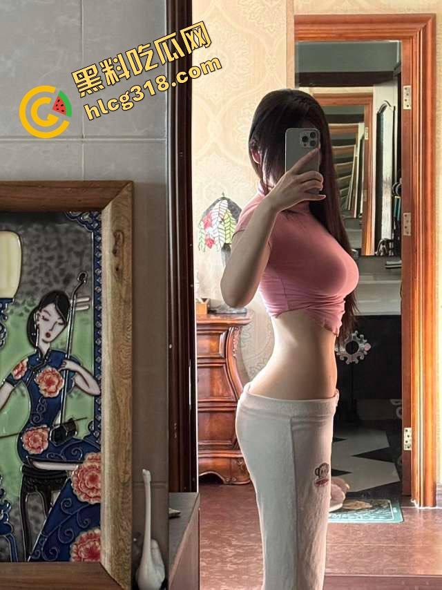 江苏泰迪王又开冲了,一天操四次小母狗没一个顶得住,几个00后炮友姿势全用上还是撑不过十分钟!-4