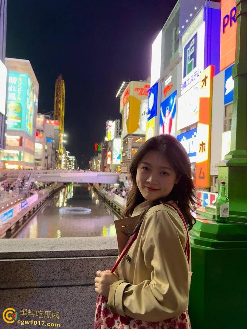 日本留学生【陈清怡】曲线玲珑美乳饱满，口技高超吞吐拉丝，翘臀圆润后入爆操，臀浪翻天！