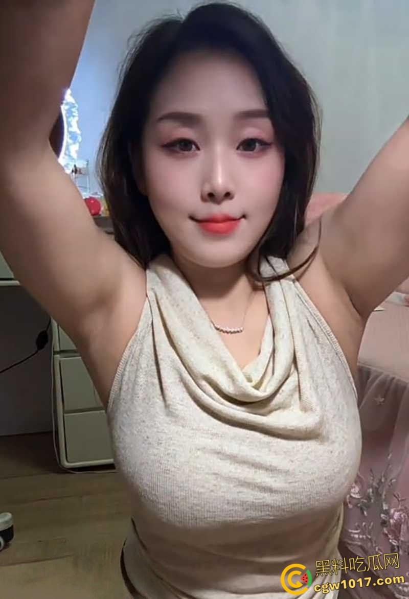 肥臀网红少妇【墨鑫鑫】穿真空丝袜淫舞自慰,撅着翘臀被后入爆操,骚绝尤物人人想上!-3