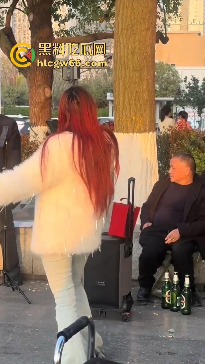 山西晋城榜一大哥线下打赏真实版拒绝中间商,拒绝平台抽成主播秒送身,钱花在刀刃上!-3