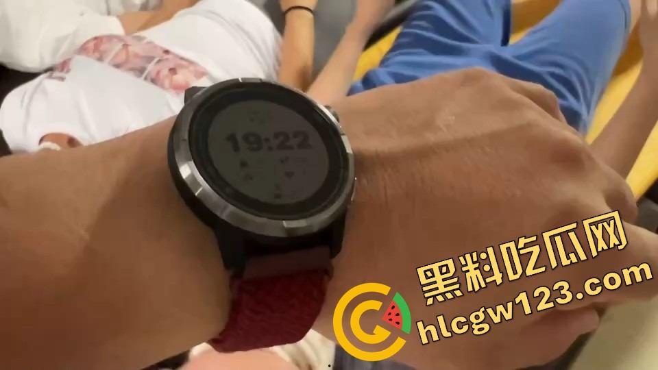 大师在线传功子宫激活术?女的4万男的6万入会,大师一抬手,女信徒齐叫床,整晚高潮到睡不着!-7