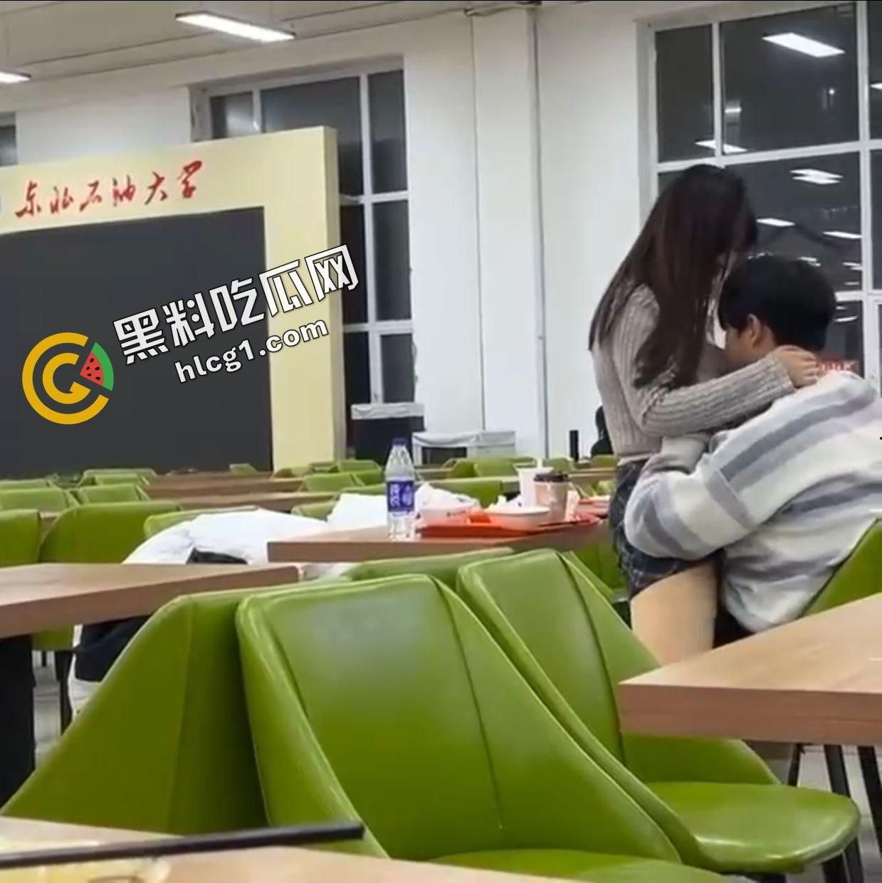 青春校园偷吃禁果大合集！教室 楼道发情做爱 一起来看看学生时期的悸动-5