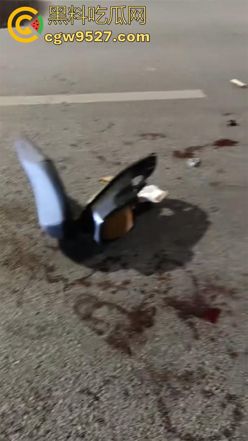 广西柳州鬼火少年,装逼失败翻车现场,自断一臂当场蒙逼,幸亏还留条命,估计再也不敢了吧!-3