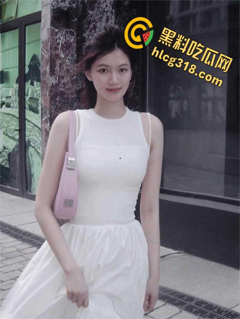 上海高颜值幼师【陈诗雅】,一线天白虎水嫩多汁,床上乖乖听男友话,眼罩白丝无套爽内射 !-2