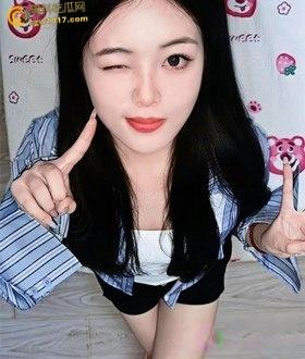 宁夏银川长腿美女【郝丹】,身材火辣性感,白丝美腿女仆制服,沙发无套轻操慢插嫩穴,全程娇喘连连 !-2