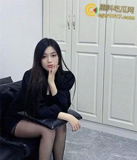 宁夏银川长腿美女【郝丹】,身材火辣性感,白丝美腿女仆制服,沙发无套轻操慢插嫩穴,全程娇喘连连 !-4