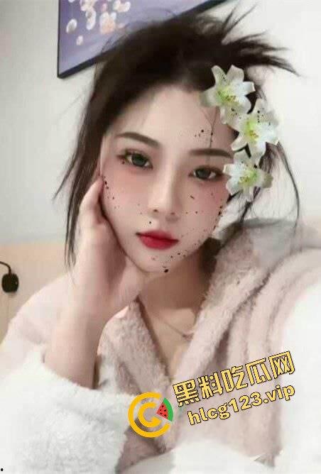 济南MIX酒吧风骚营销【露露】偷情视频爆出！御姐范儿加少妇风情，现场火爆啪啪让人看直了眼！