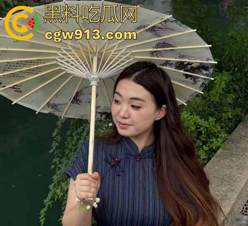 大连民族大学巨乳学生妹【李岫烔】背着男友频繁出轨,被SM调教为精盆,圆润大奶子被操到起飞!-3