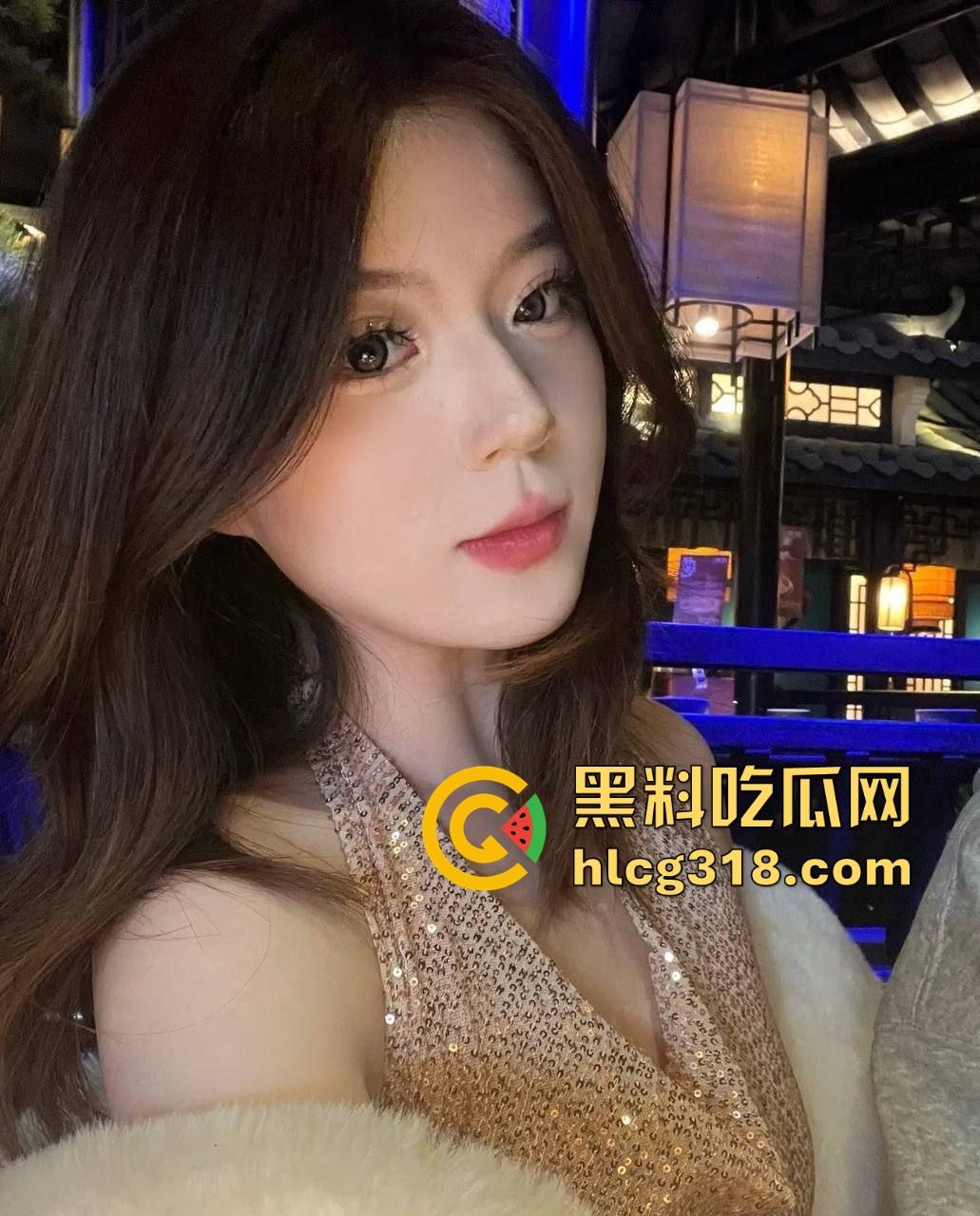 美臀都要被打烂了!缅北会所女模业绩不达标的下场,小黑屋内皮鞭加棍棒狠抽翘臀,看着很心疼!-3
