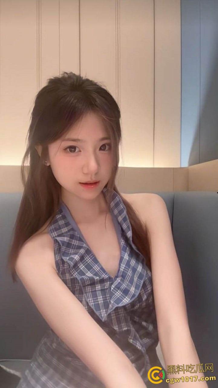 杭州清纯妹子【李一涵】,和男友自拍做爱,小骚逼年龄不大性欲极强,粉嫩小穴被无套内射,精液缓缓流出!-2