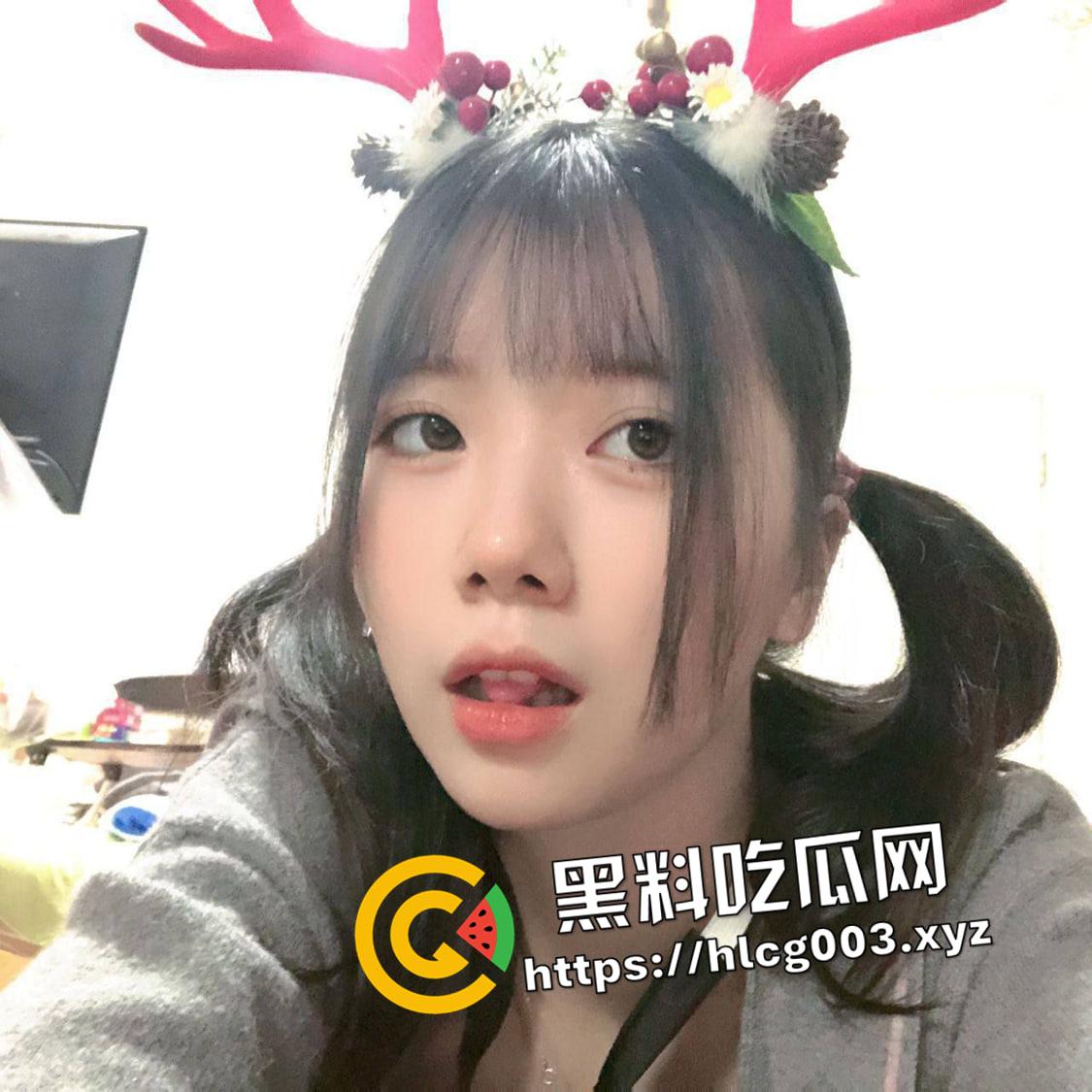 石河子大学反差学妹修手机网调视频被流出  掰开白嫩小穴 嘴里塞满骚内裤  自己嗦自己的淫水