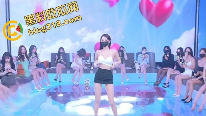 韩国妹子团播乳量爆表，一水儿的大奶圆碗，谁还看咱这边的擦边鬼打灯？深夜点进去刺激到睡不着觉！