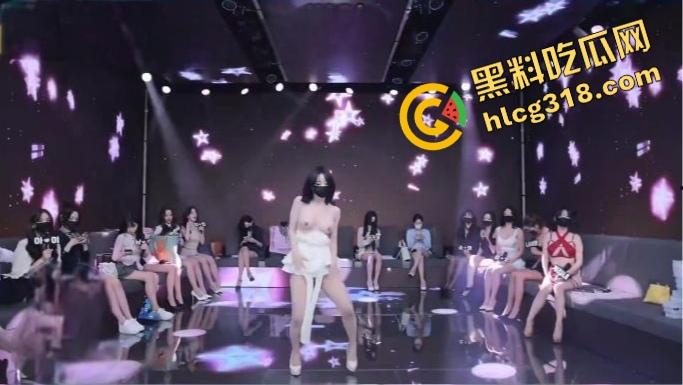 韩国妹子团播乳量爆表,一水儿的大奶圆碗,谁还看咱这边的擦边鬼打灯?深夜点进去刺激到睡不着觉!-12