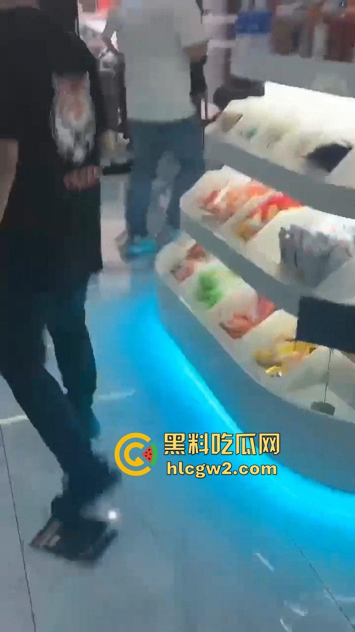 穿越火线百城联赛【TIGERS】打到线下!线上干仗变成现实围殴,现场实战猛干堪比战场!-7