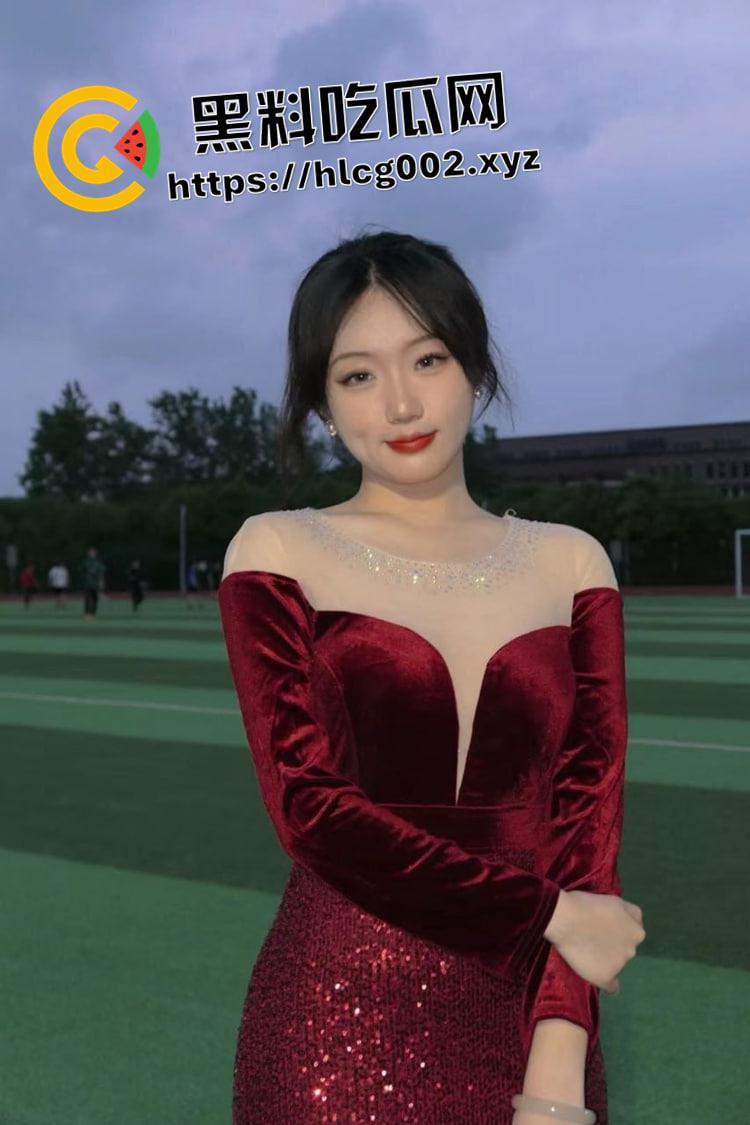 上海思博职业技术学院著名校园肉便器【葛欣怡】在上海瑞金医院实习却时常在外约炮！