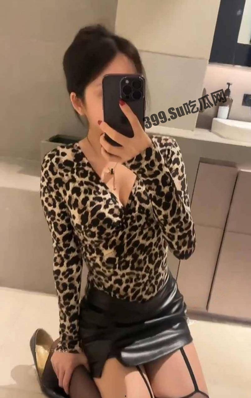 抖音网红【Liuyue】大尺度私拍和男朋友啪啪性爱视频流出身材超美-4