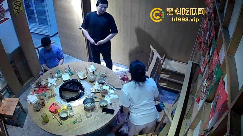 话不投机掏枪就干!吃个饭命没了!华人饭店一中国人被东北男枪杀 监控曝光凶杀现场-3