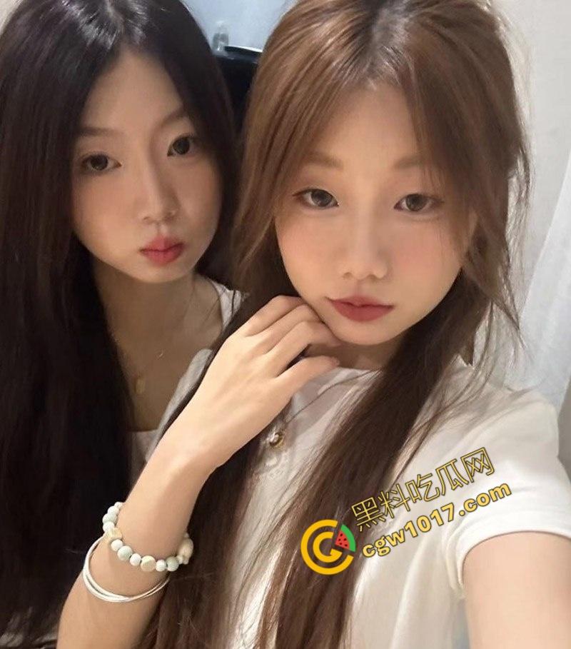 山东精神小妹【施雅雯】被调教视频曝光:酒店走廊、男厕所大尺度露出,露脸口交,骚到极致!-2