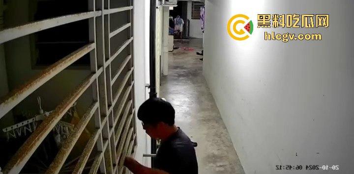 马来西亚槟岛华裔男清晨偷嗅邻居胸罩还自慰!猥亵全过程被监控拍下!-7