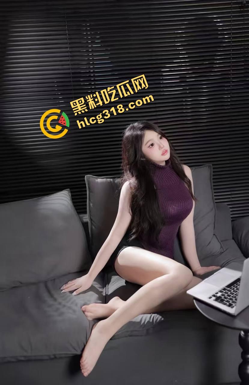 哥们透过玻璃偷拍车震,妹子嫩得像刚成年,结果让个死样男操了,哥们近距离偷拍画面曝光!-4