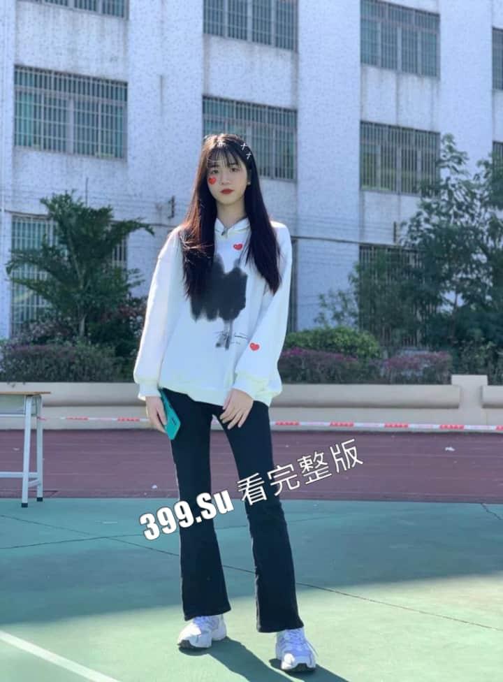 广东外语学院 林雨萌 宾馆和黑鬼留学生操逼被偷拍  不雅视频流出-2