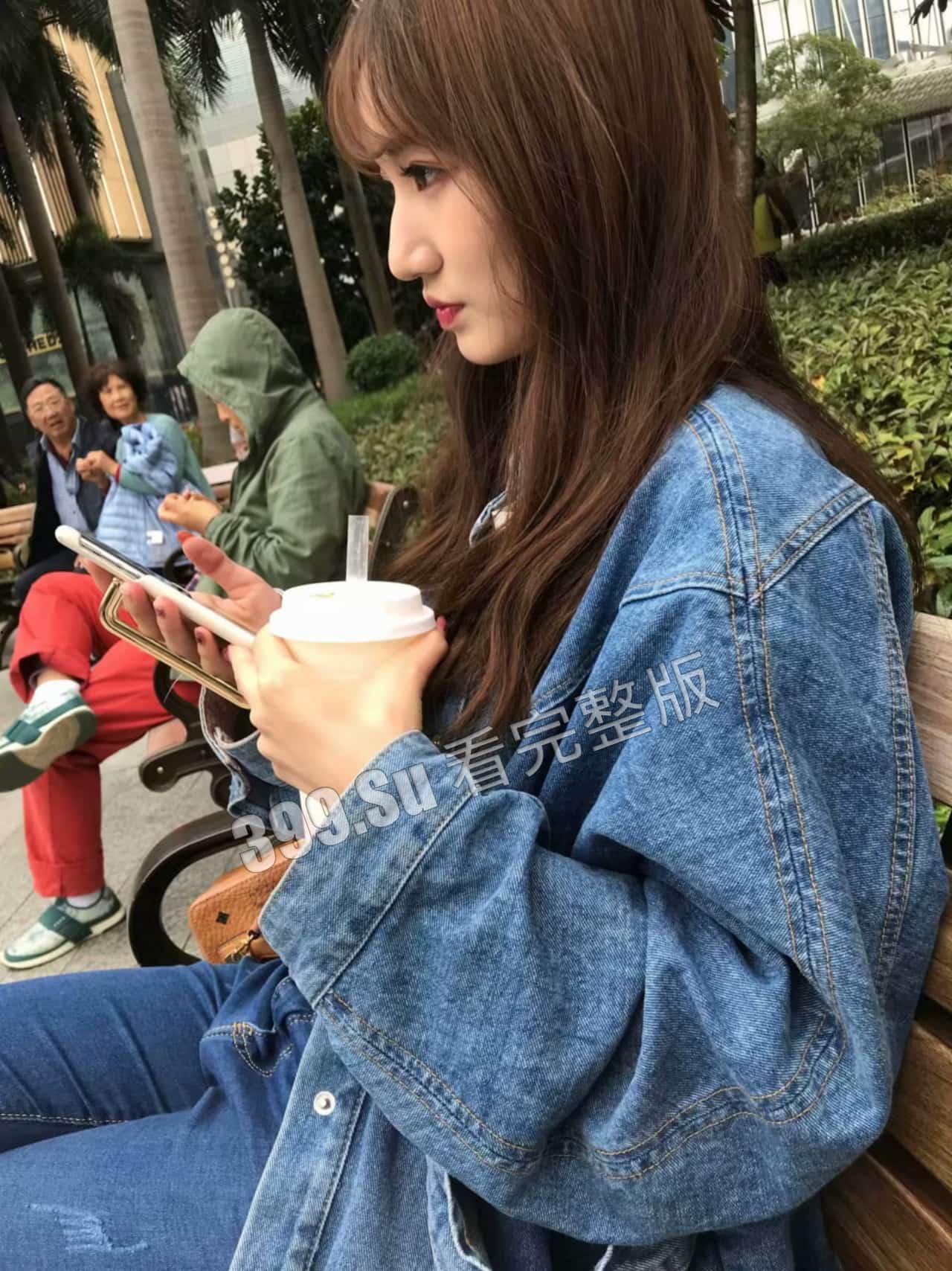 #江大校花 #流出 #自拍  #SM  人前高冷校花背地里也是条闷骚母狗  更衣室卖力服侍金主