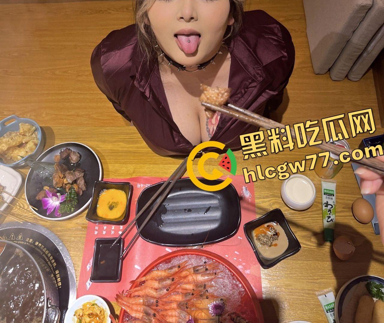 长沙艺术学院“母狗”大学生反差炸裂！巨乳自拍不雅视频曝光，真实bbw肥臀粗腿线下打炮！