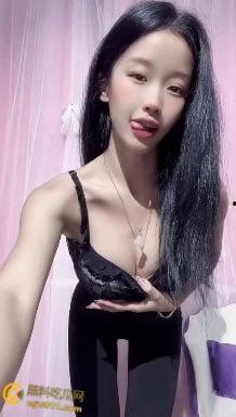 快手清纯网红【敏媚儿】，榜一大哥定制骚舞流出，极品身材反差骚舞，扭臀顶胯摸穴自慰 ，诱惑值爆棚 ！-2