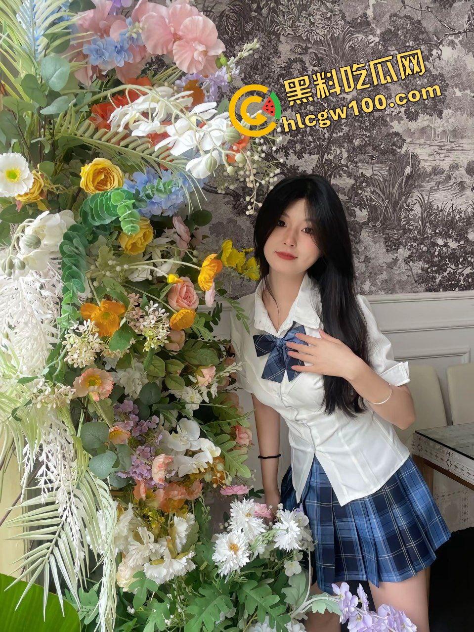 抖音永州职业长腿尤物反差学生婊『听.』周末约炮健身房猛男 抬起美腿猛怼摸臀后入!原创独家曝光流出!-2