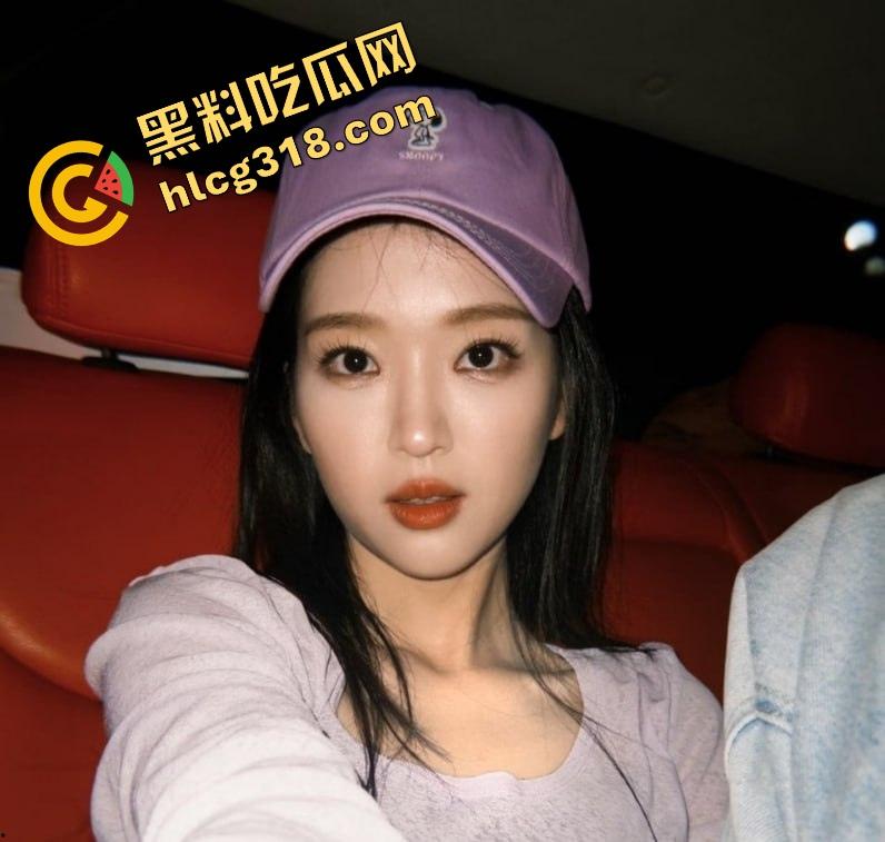 短剧女演员『腾泽文』聊天记录被爆出秒删,剧组夫妻戏玩到现实早期潜规则视频被扒出,微博热搜疯狂控评!-7