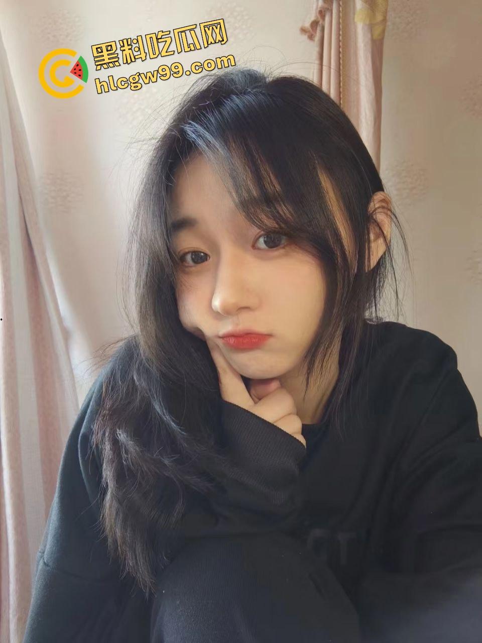 四川达州社会骚鸡【张雅】没工作于是下海做鸡,首次约炮就深喉口爆中出骚逼!独家曝光流出!-2