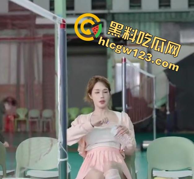 巨乳BBW白虎妹体育馆打完球就开操？虎啸龙吟响彻羽毛球馆，肌肉猛男操到高潮突然泄力！