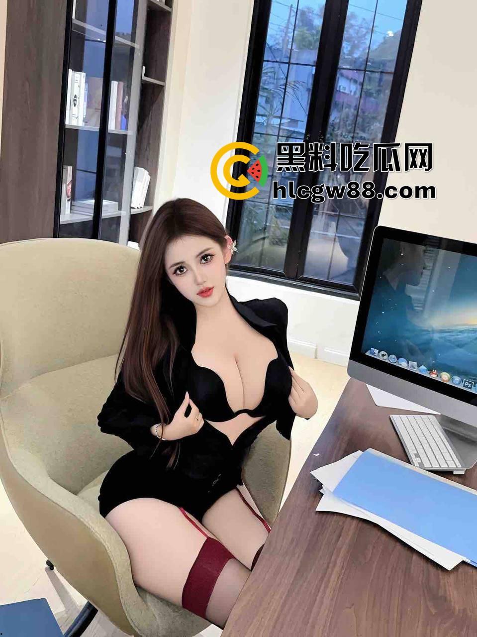 东莞职业技术学院【王立敏】跟男友3319公里的距离拦不住她对鸡巴的渴望,天天和炮友民宿开房练口活!-4