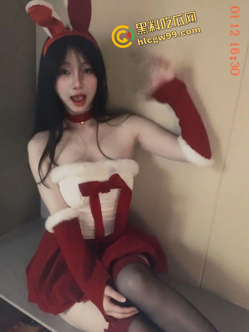 山西太原社会骚鸡【张丹丹】被调成母狗肉便器,打屁股后入猛插骚逼!独家曝光流出!-3