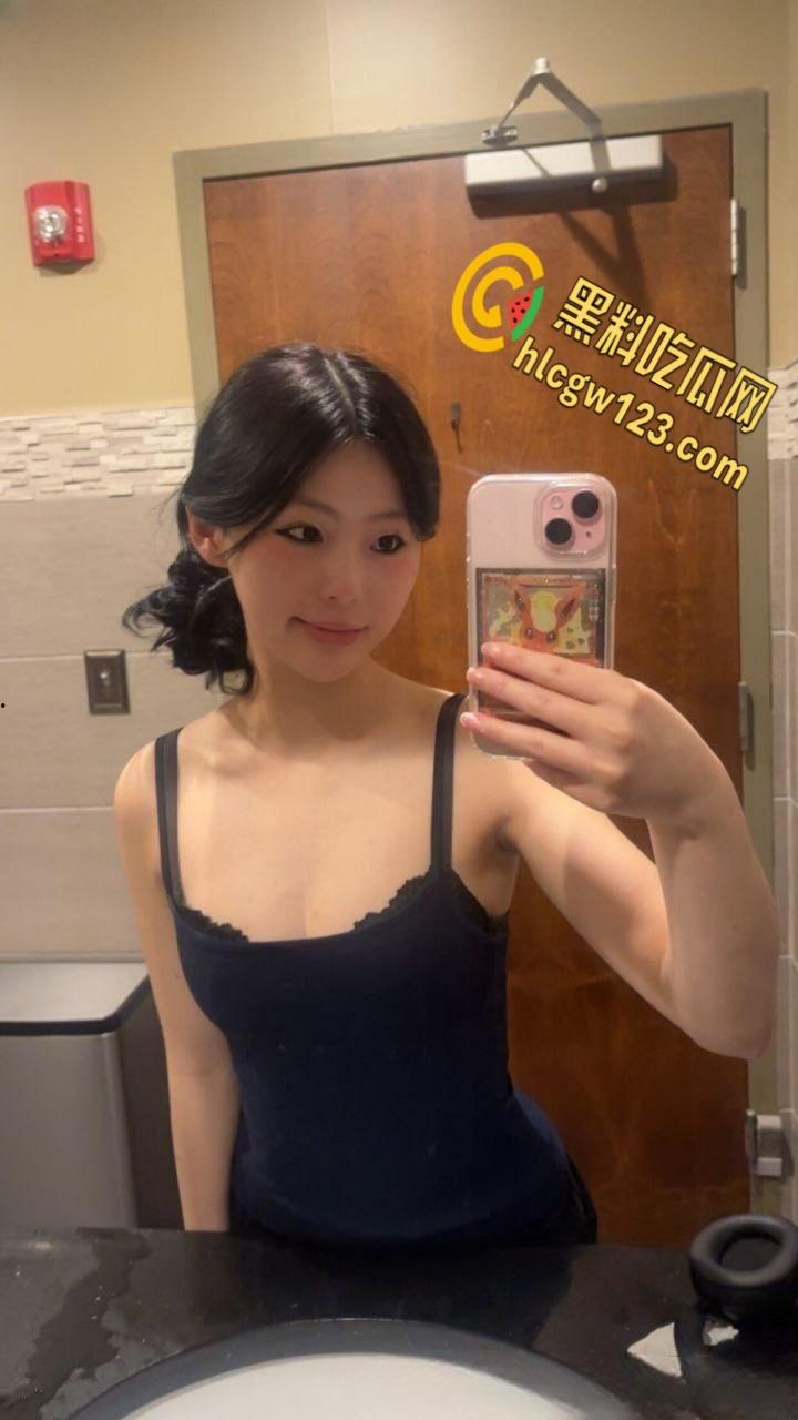 推特清纯反差母狗【喵喵】!美腿大开狂撸粉嫩小穴,淫水四溅高潮颤抖 !-3