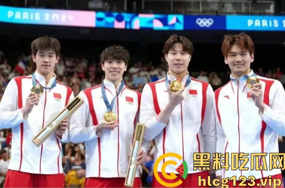 富婆大战泳坛小王子!【覃海洋】被曝威胁未婚妻,软饭硬吃国家队全员吃瓜,视频录音实锤到脸!-37