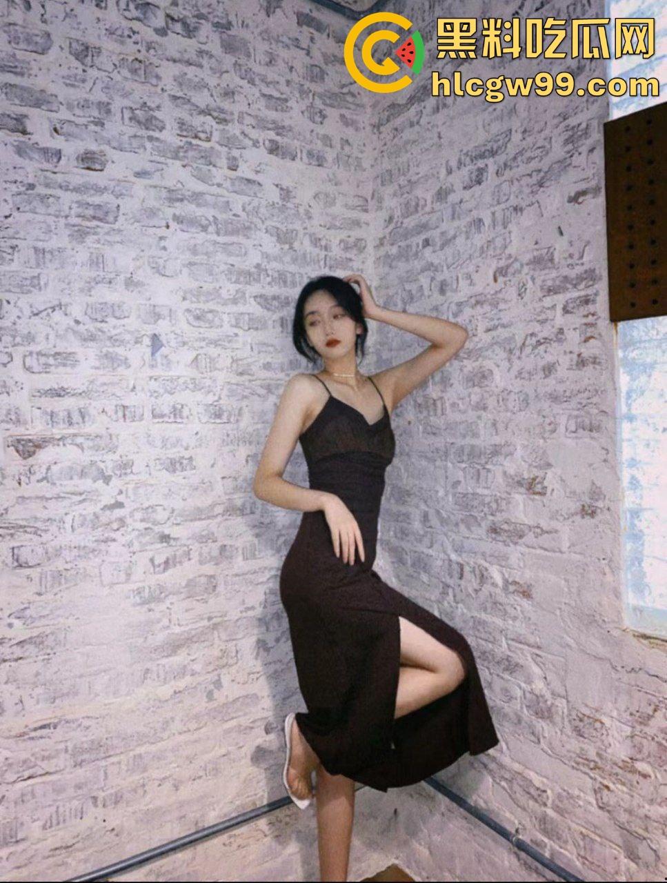 群友有这么极品的御姐女友?白嫩一线天粉嫩逼被草得爽的直抽搐,好想跪着求舔她骚水!-2