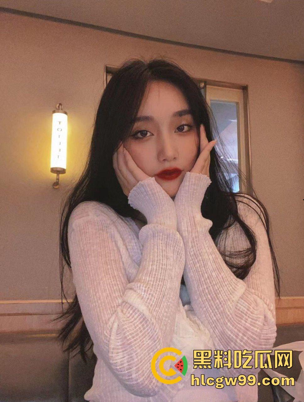 群友有这么极品的御姐女友?白嫩一线天粉嫩逼被草得爽的直抽搐,好想跪着求舔她骚水!-7