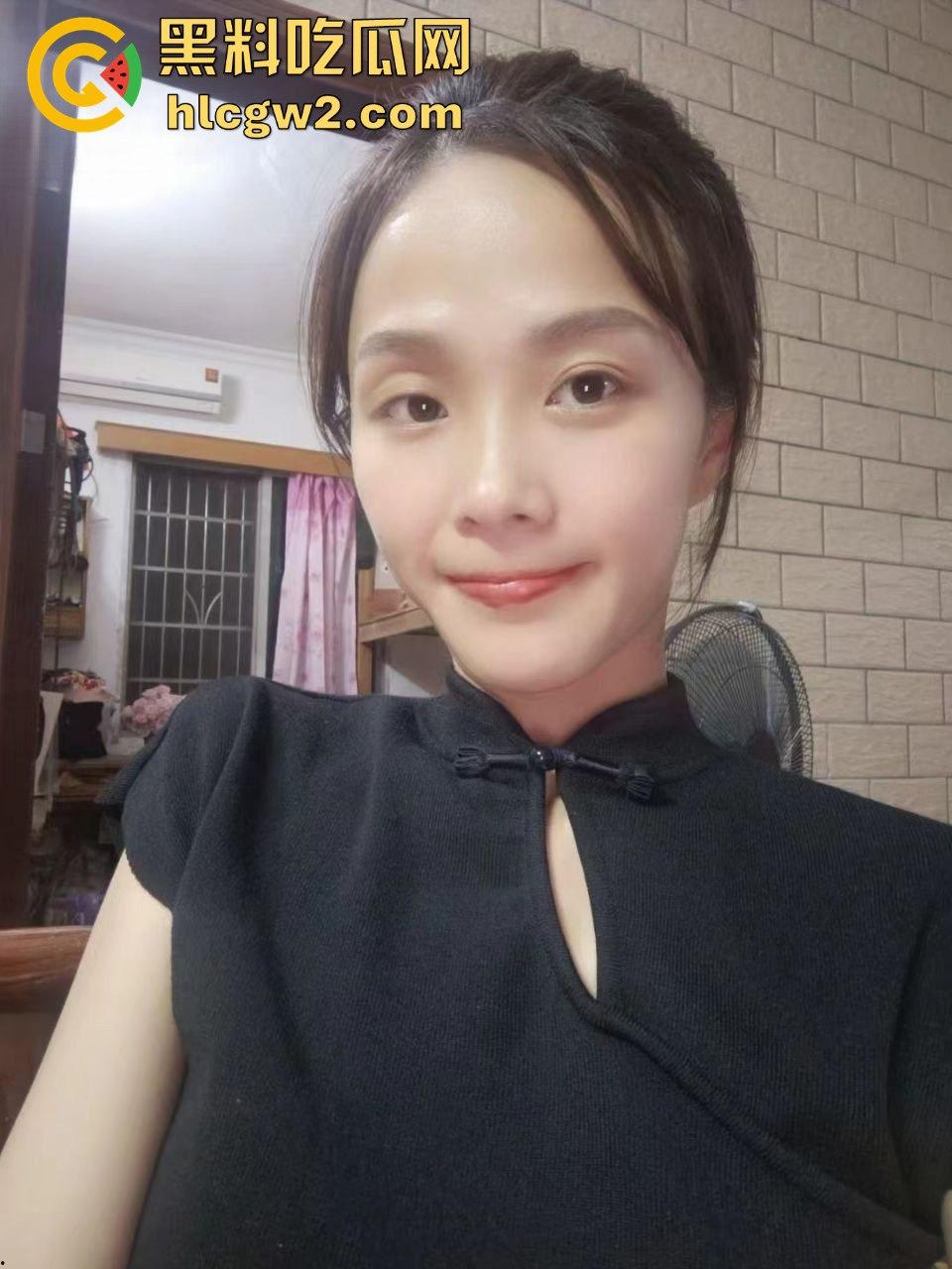 福建【郑雨桐】人妻反差震惊众人 表面端庄贤惠 私下性瘾超大 天天背着老公出去当出轨母狗!-10