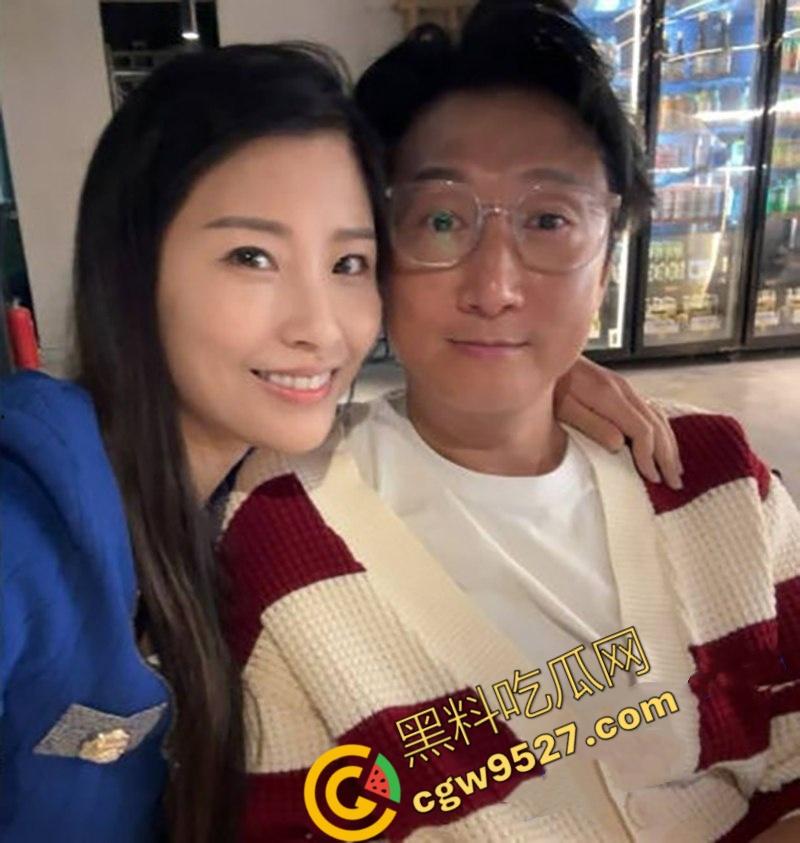 明星也淫乱!香港功夫巨星【洪金宝】儿媳【周家蔚】群交视频大曝光,1女V多男,画面真刺激-7