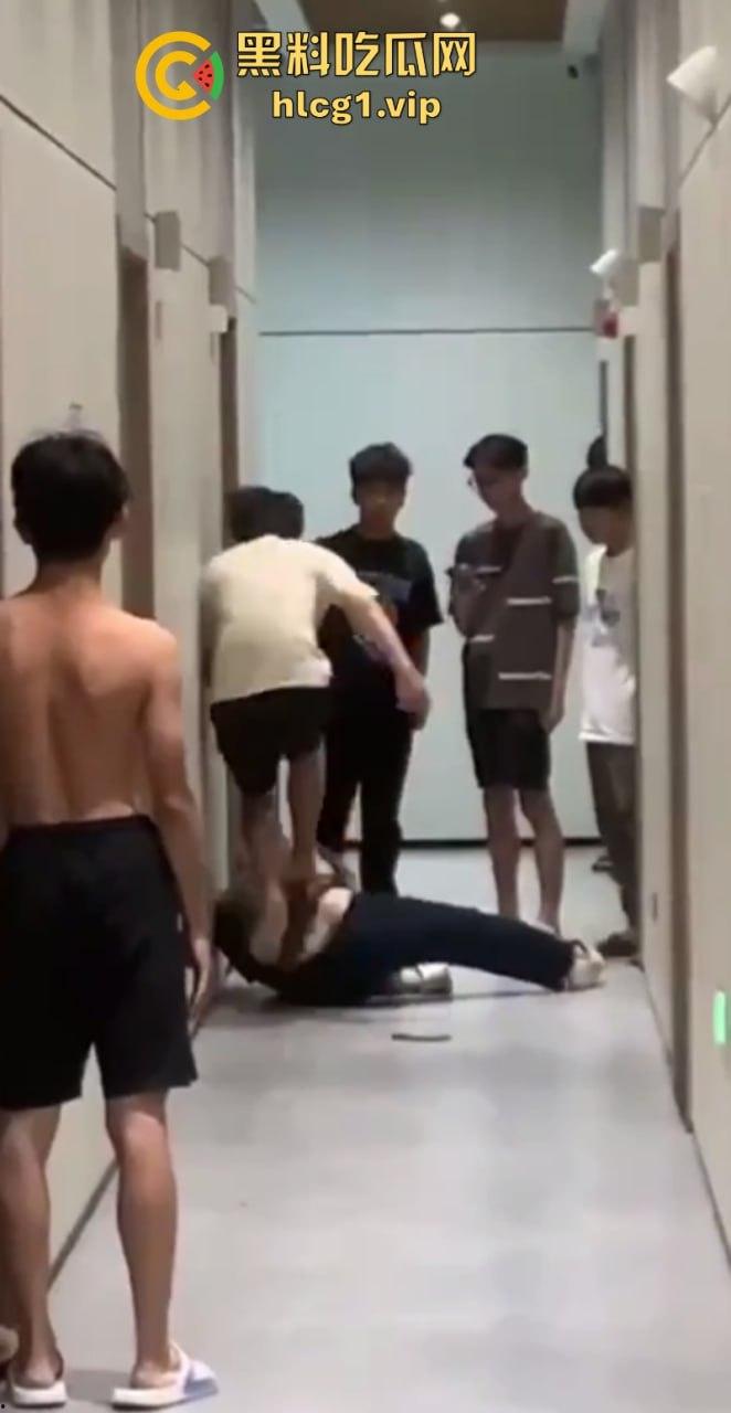 校方:不准转发!广东花城工商高级技工学校发生了一起霸凌打人事件!-6
