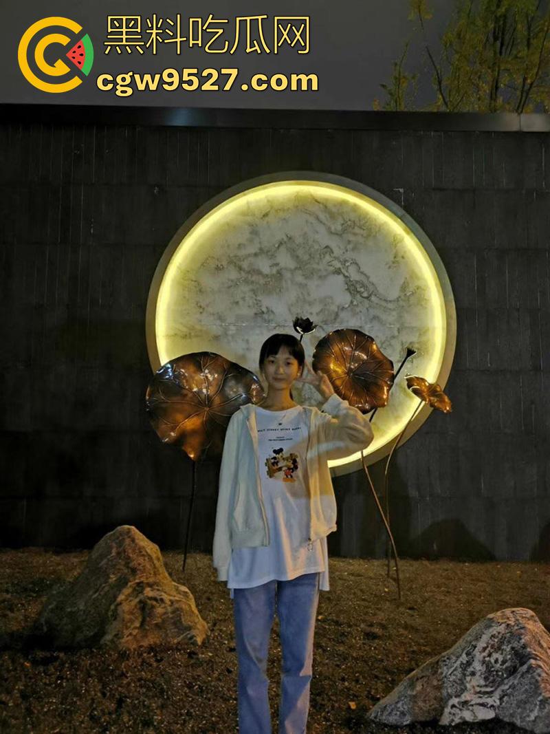 四川师范大一母狗【张露】，表面嫩妹实则暴露狂，醉酒被破处后，被调教成骚母狗，分手后视频被曝光！-2