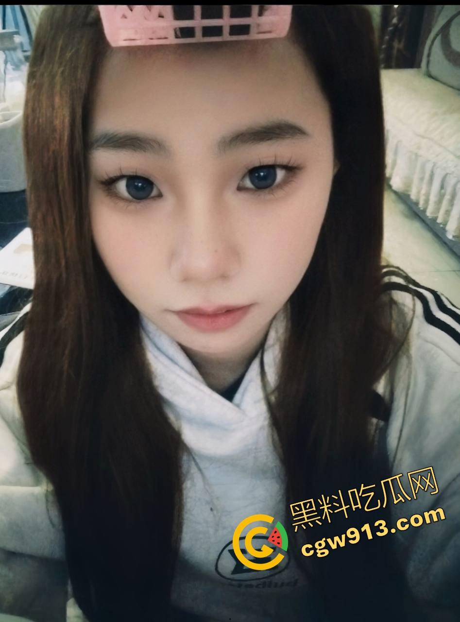 抖音极品微胖熟女【风雨彩虹铿锵玫瑰】流出,定制福利尺度突破天际,肥臀翘逼淫水横流等大肉棒!-5