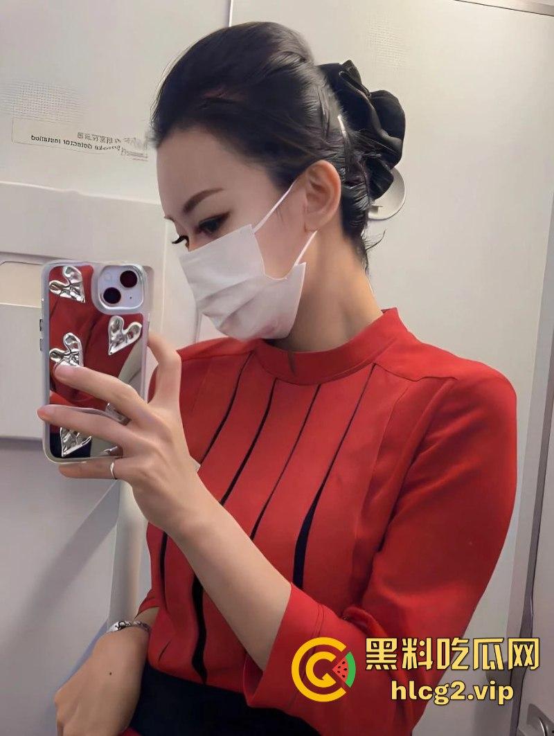 川航极品骚货空姐【周娅菲】骚穴天天求精 日常约炮 逼闲着就难受-3