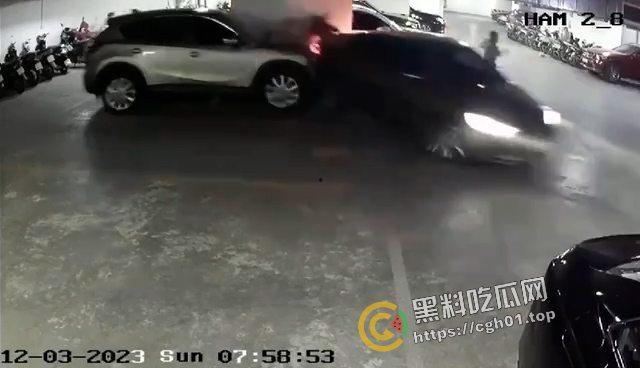 得不到就毁掉！男子直接撞死刚从小三车上下来的妻子  这个才叫真爱-4