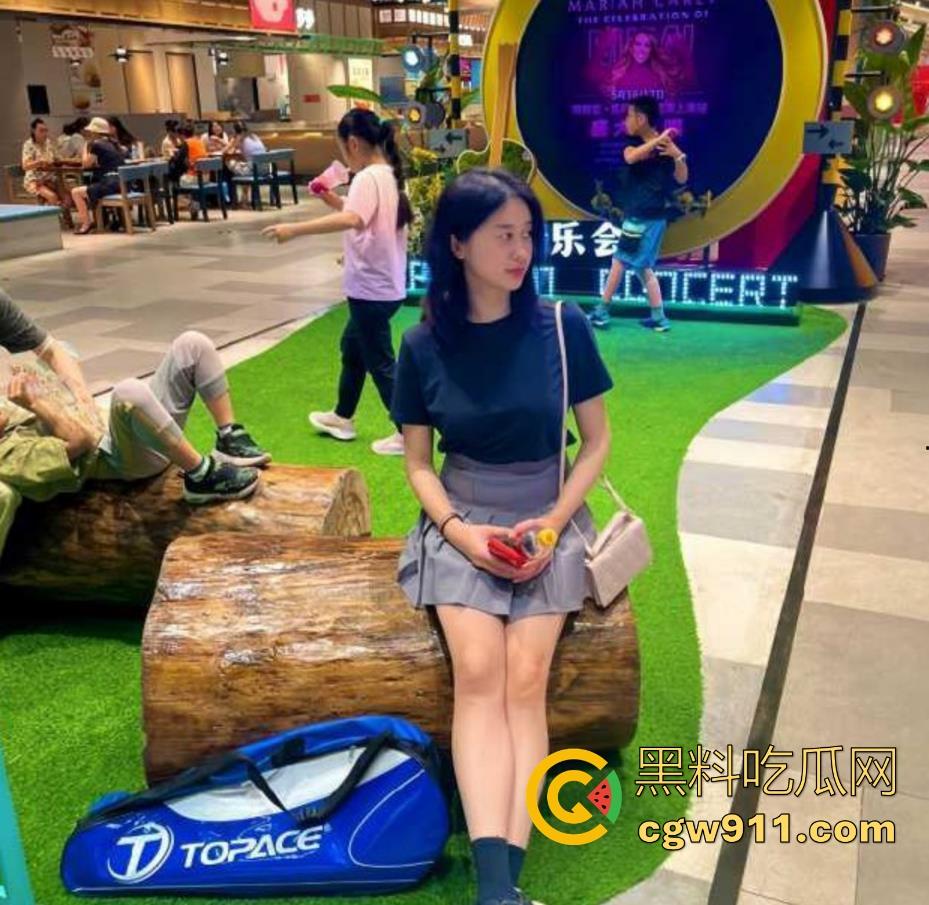 长沙极品大奶少妇【沈雯英】被炮友调教成风骚母狗,露脸口交深喉口爆,良家大奶私下化身极品魅魔勾魂!-2