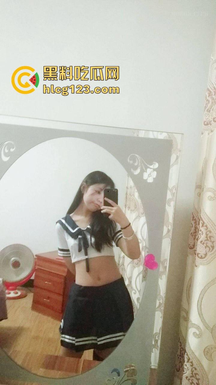 居家制服学生妹自拍大翻车!骚气十足的自慰视频外泄,网友:这小骚穴等不及了吧?-3