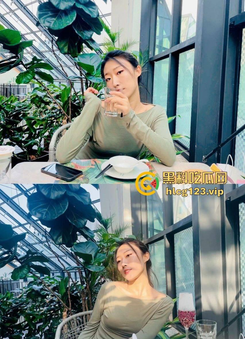 郑州情侣做爱视频意外流出!清纯妹子玩得花样百出,扶镜后入口爆还写字,骚得不要不要的!-5