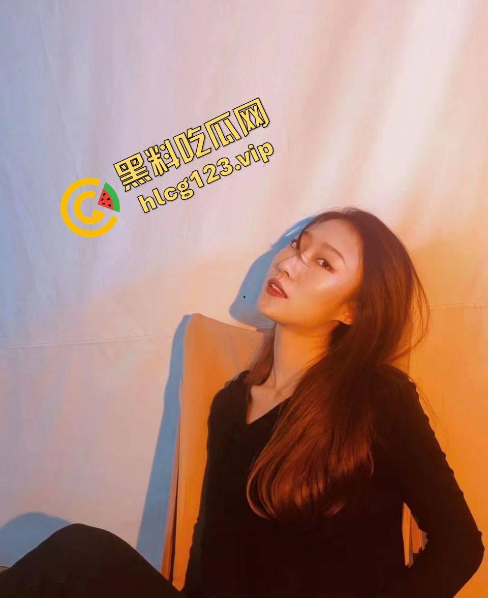 郑州情侣做爱视频意外流出!清纯妹子玩得花样百出,扶镜后入口爆还写字,骚得不要不要的!-8